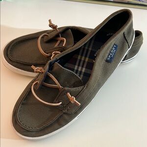 Sperry Olive Green and Brown Leather Boat Shoes with Moccasin Construction 8.5